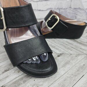 Eurosoft By Sofft Black Sandals 9 M Open Toe Buckle Strap 2 in Wedge Heel Slides